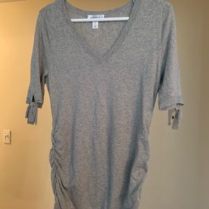 Short sleeve maternity sweater